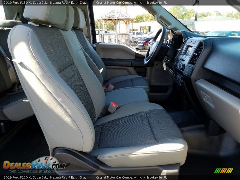 Front Seat of 2019 Ford F150 XL SuperCab Photo #12