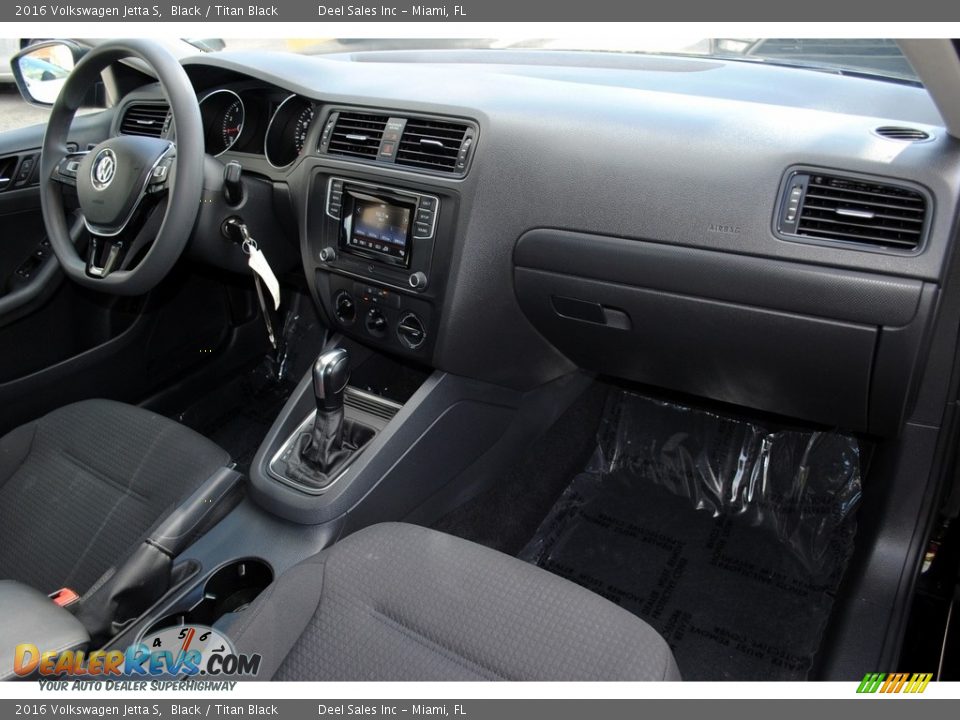 2016 Volkswagen Jetta S Black / Titan Black Photo #17