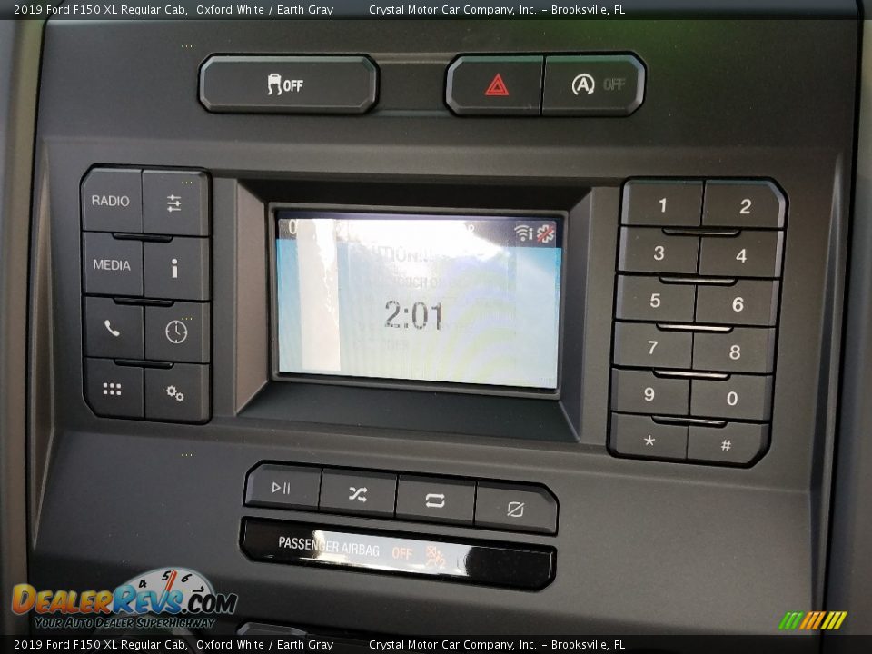 Controls of 2019 Ford F150 XL Regular Cab Photo #14