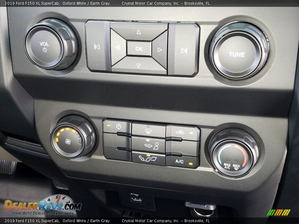 2019 Ford F150 XL SuperCab Oxford White / Earth Gray Photo #16