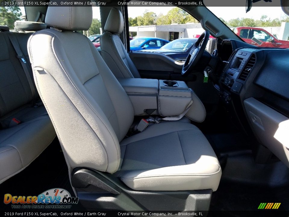 Front Seat of 2019 Ford F150 XL SuperCab Photo #12
