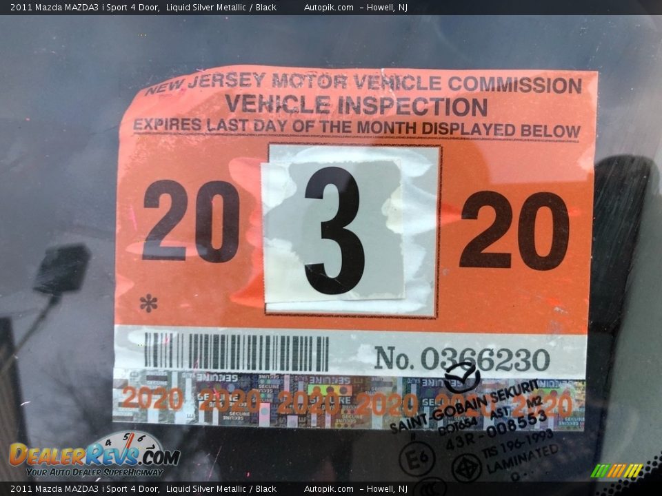 2011 Mazda MAZDA3 i Sport 4 Door Liquid Silver Metallic / Black Photo #14
