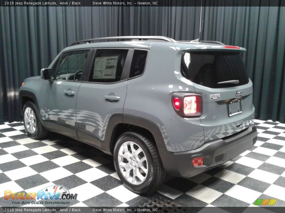 2018 Jeep Renegade Latitude Anvil / Black Photo #8