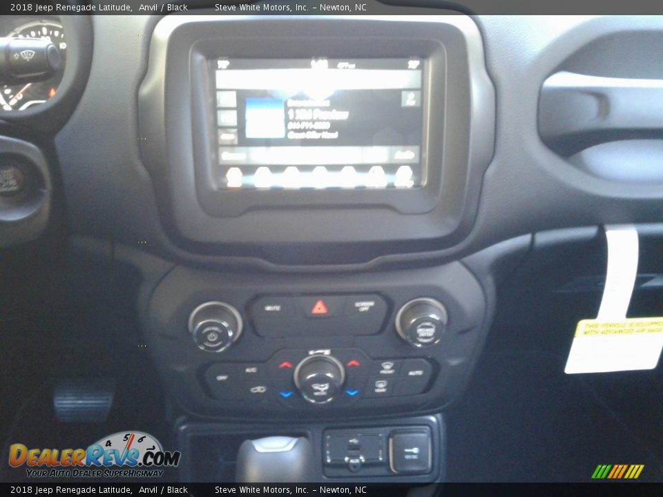 2018 Jeep Renegade Latitude Anvil / Black Photo #20