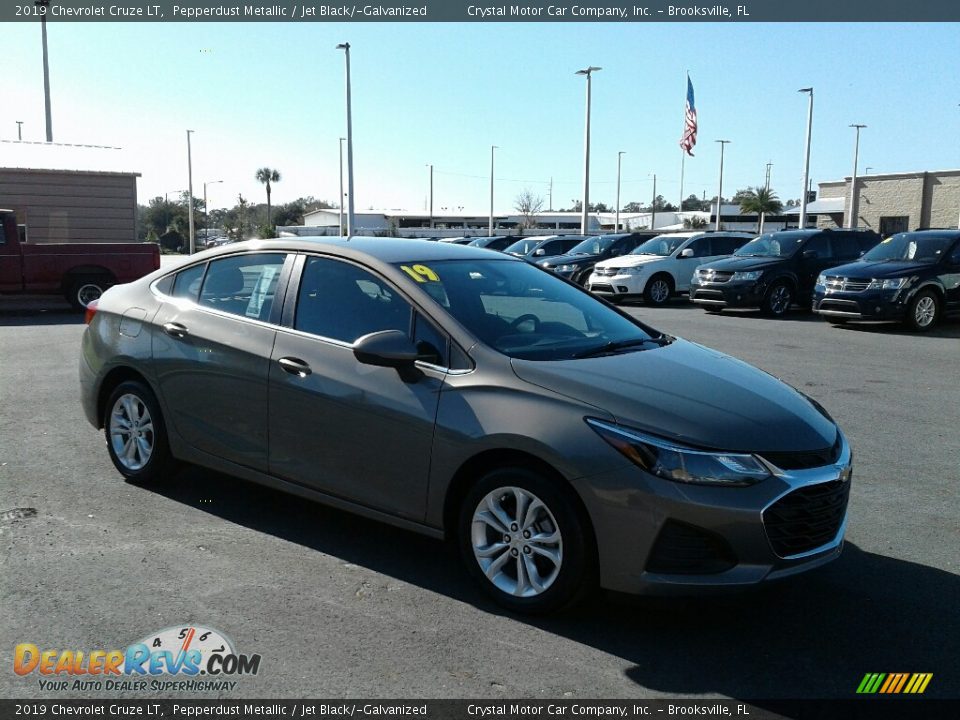 2019 Chevrolet Cruze LT Pepperdust Metallic / Jet Black/­Galvanized Photo #7