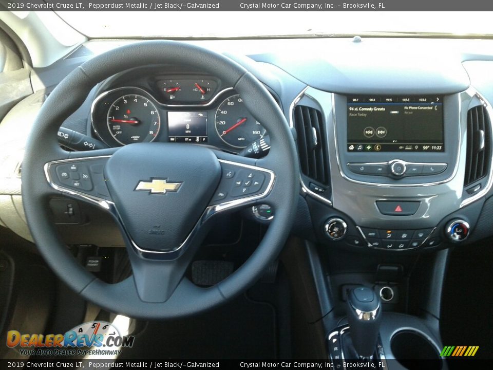 2019 Chevrolet Cruze LT Pepperdust Metallic / Jet Black/­Galvanized Photo #13