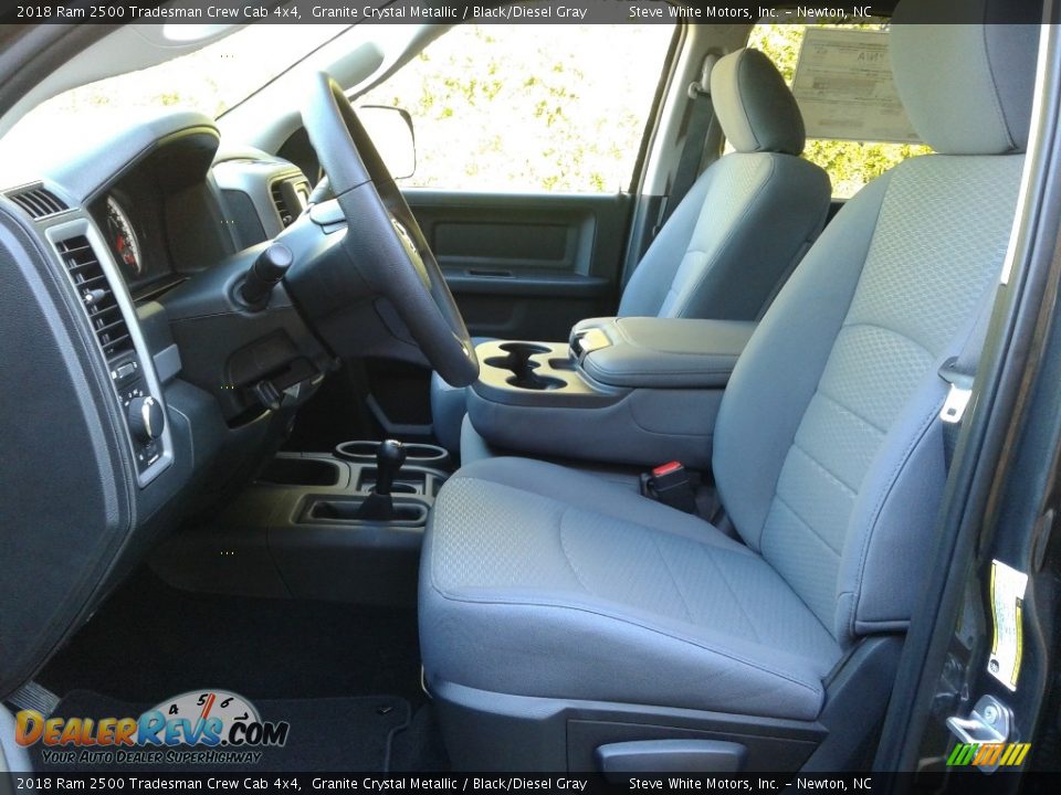2018 Ram 2500 Tradesman Crew Cab 4x4 Granite Crystal Metallic / Black/Diesel Gray Photo #10