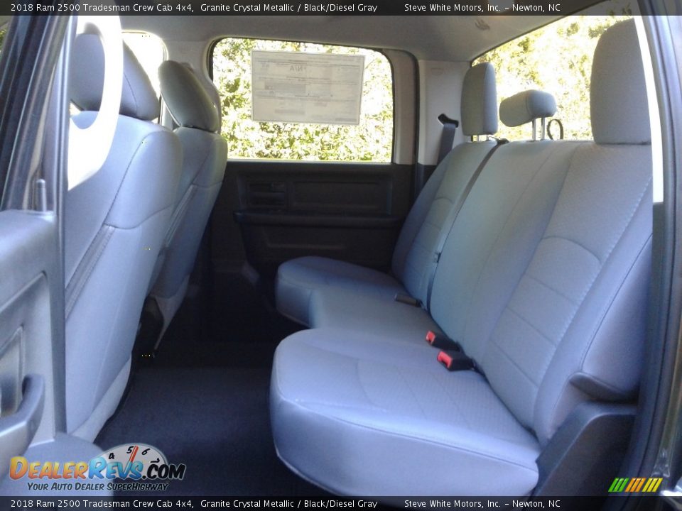 2018 Ram 2500 Tradesman Crew Cab 4x4 Granite Crystal Metallic / Black/Diesel Gray Photo #11