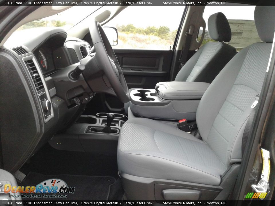 2018 Ram 2500 Tradesman Crew Cab 4x4 Granite Crystal Metallic / Black/Diesel Gray Photo #10