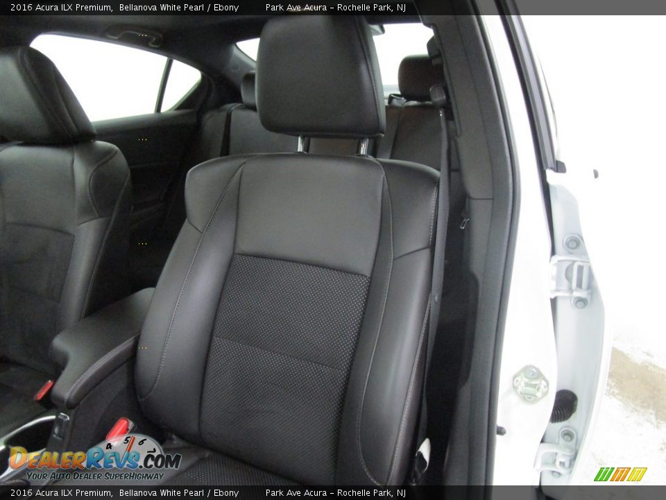 2016 Acura ILX Premium Bellanova White Pearl / Ebony Photo #7