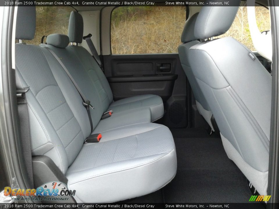 2018 Ram 2500 Tradesman Crew Cab 4x4 Granite Crystal Metallic / Black/Diesel Gray Photo #13
