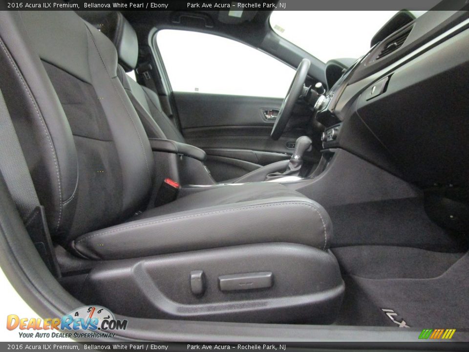2016 Acura ILX Premium Bellanova White Pearl / Ebony Photo #14