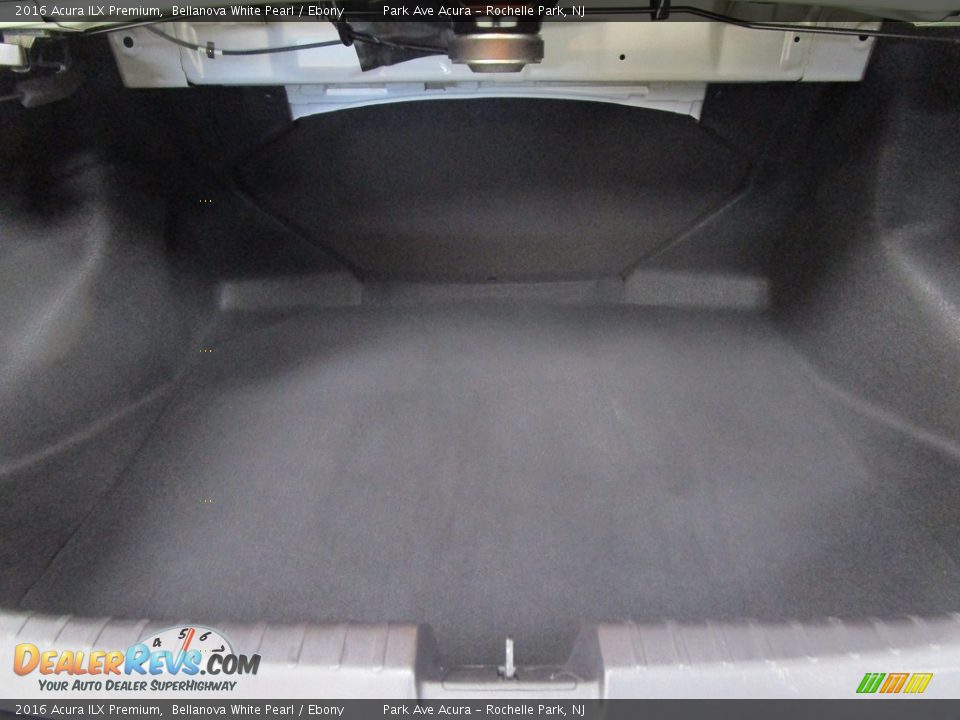 2016 Acura ILX Premium Bellanova White Pearl / Ebony Photo #19