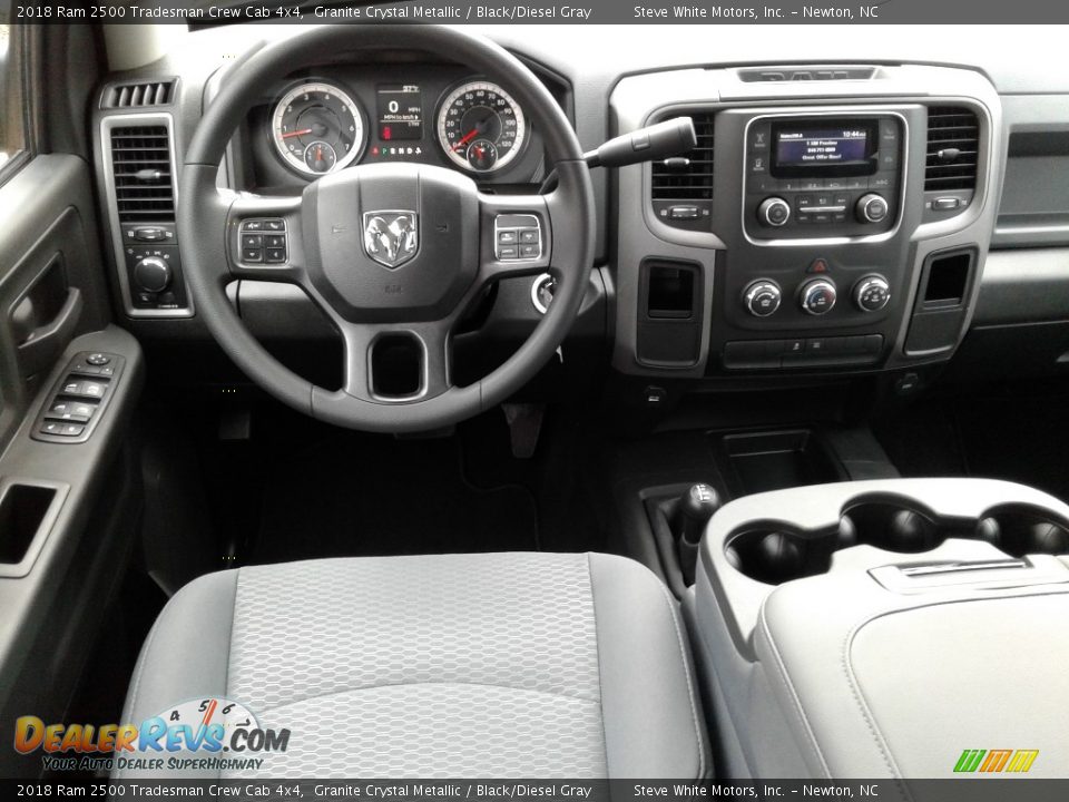 2018 Ram 2500 Tradesman Crew Cab 4x4 Granite Crystal Metallic / Black/Diesel Gray Photo #24