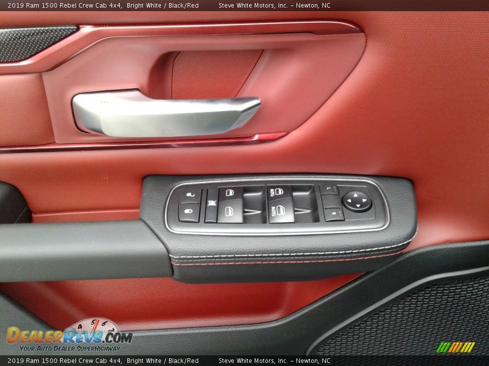 2019 Ram 1500 Rebel Crew Cab 4x4 Bright White / Black/Red Photo #9