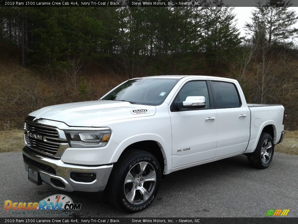2019 Ram 1500 Laramie Crew Cab 4x4 Ivory Tri–Coat / Black Photo #2