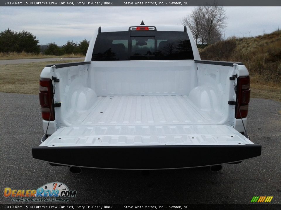 2019 Ram 1500 Laramie Crew Cab 4x4 Ivory Tri–Coat / Black Photo #13