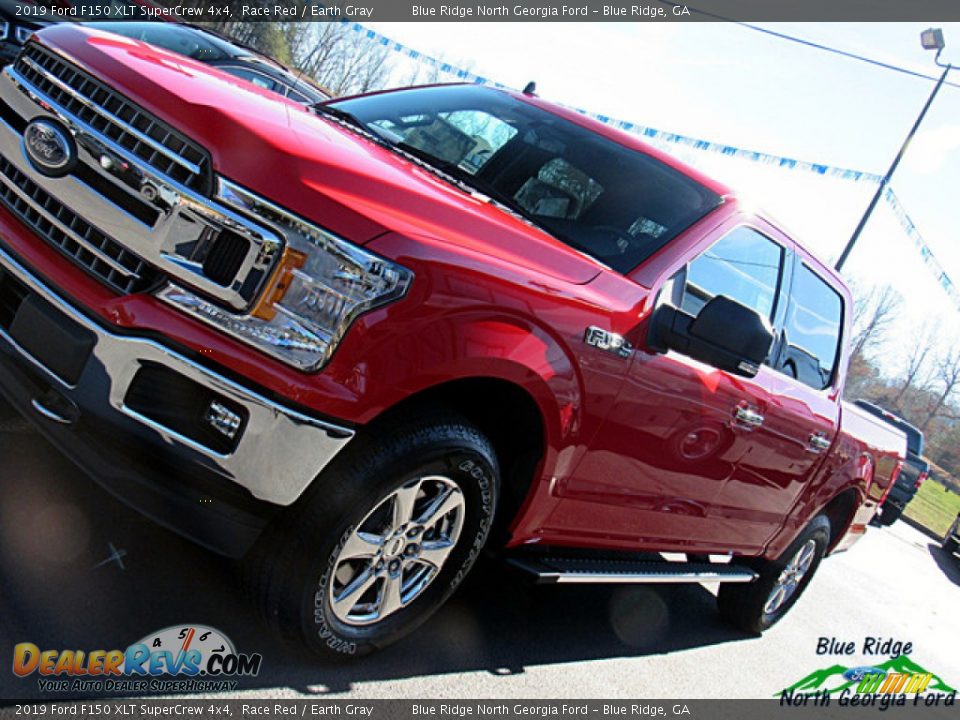 2019 Ford F150 XLT SuperCrew 4x4 Race Red / Earth Gray Photo #33