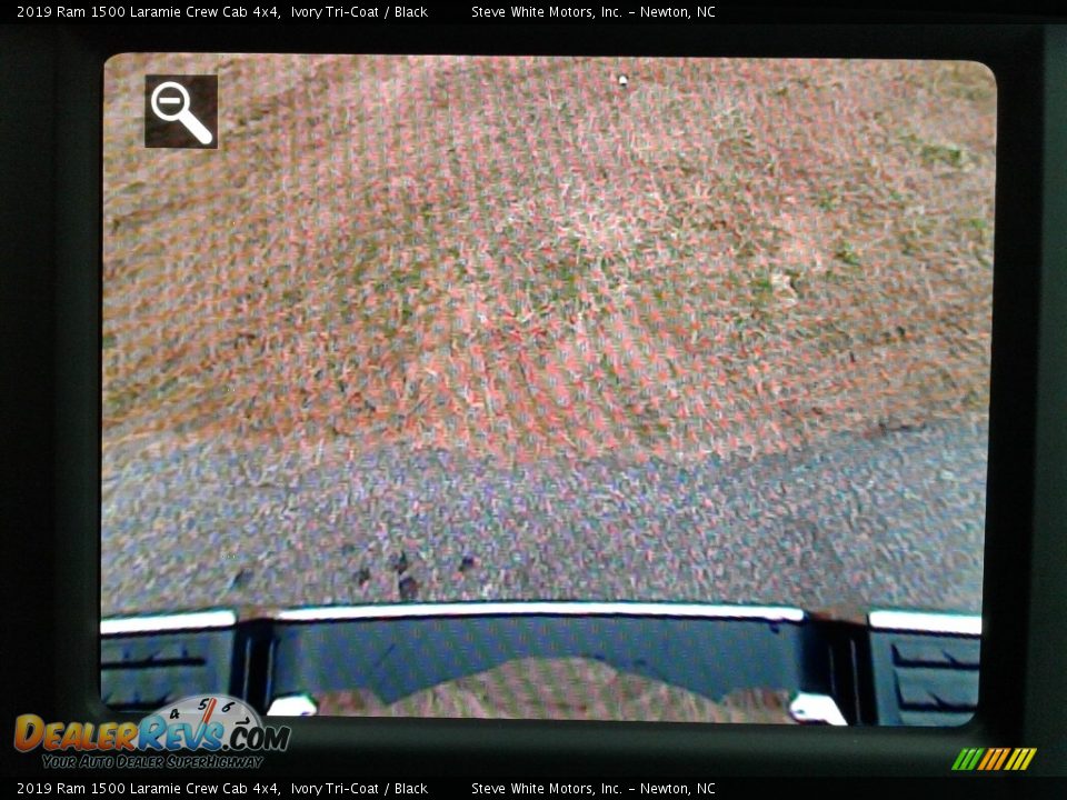 2019 Ram 1500 Laramie Crew Cab 4x4 Ivory Tri–Coat / Black Photo #25