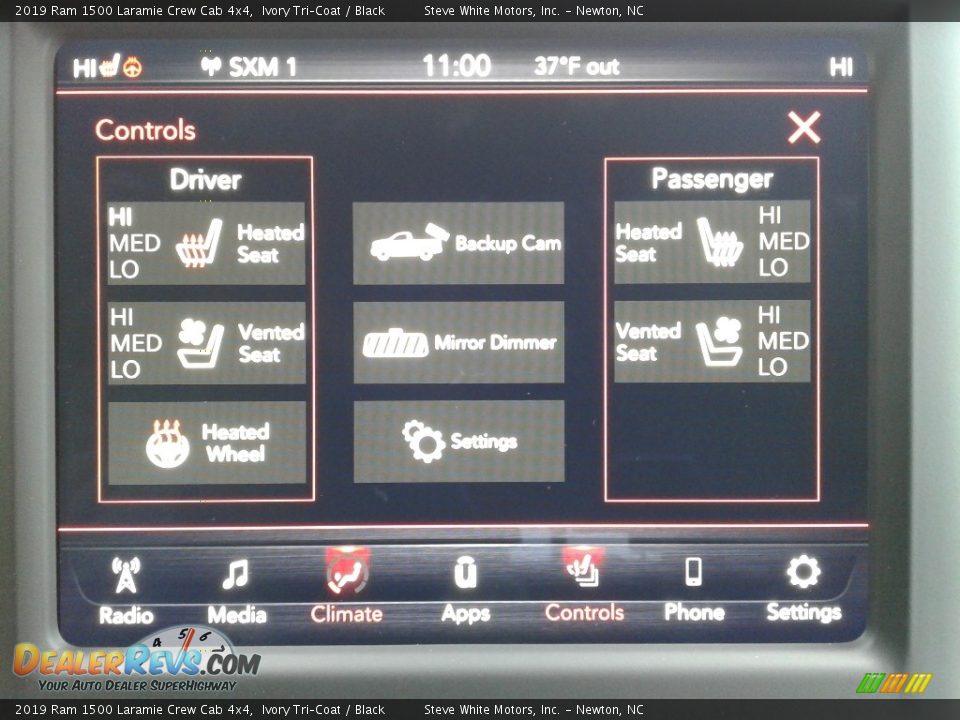 2019 Ram 1500 Laramie Crew Cab 4x4 Ivory Tri–Coat / Black Photo #27