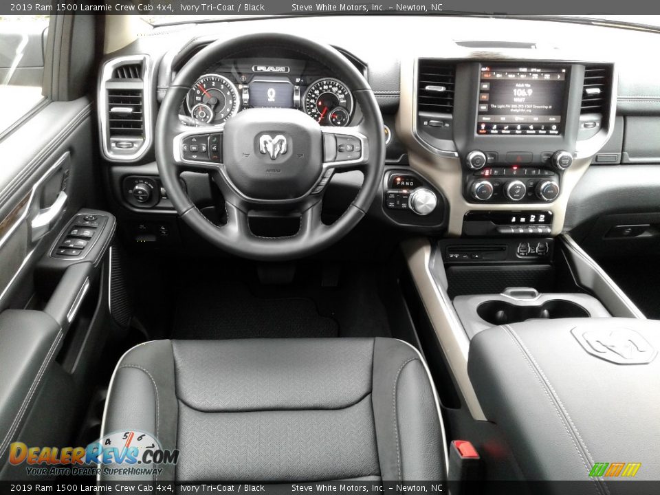 2019 Ram 1500 Laramie Crew Cab 4x4 Ivory Tri–Coat / Black Photo #34