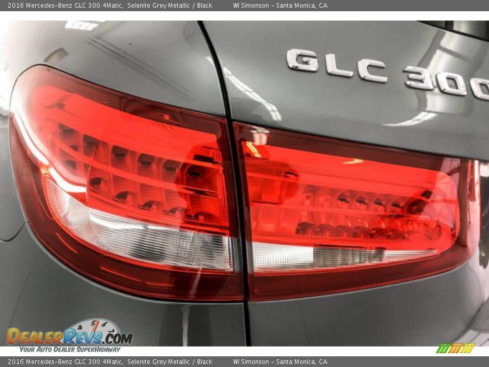 2016 Mercedes-Benz GLC 300 4Matic Selenite Grey Metallic / Black Photo #27