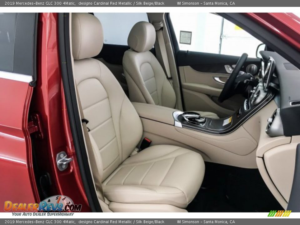 2019 Mercedes-Benz GLC 300 4Matic designo Cardinal Red Metallic / Silk Beige/Black Photo #5