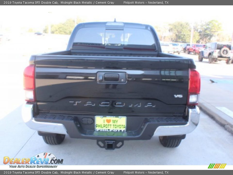 2019 Toyota Tacoma SR5 Double Cab Midnight Black Metallic / Cement Gray Photo #7