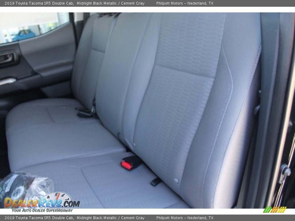 2019 Toyota Tacoma SR5 Double Cab Midnight Black Metallic / Cement Gray Photo #17