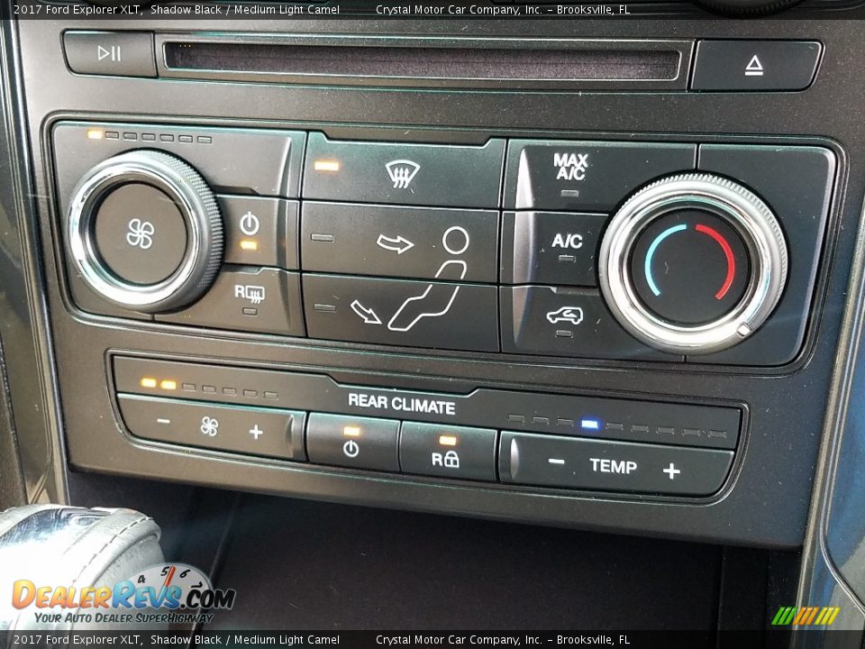 2017 Ford Explorer XLT Shadow Black / Medium Light Camel Photo #17