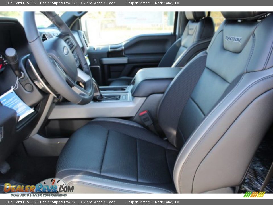 Front Seat of 2019 Ford F150 SVT Raptor SuperCrew 4x4 Photo #9