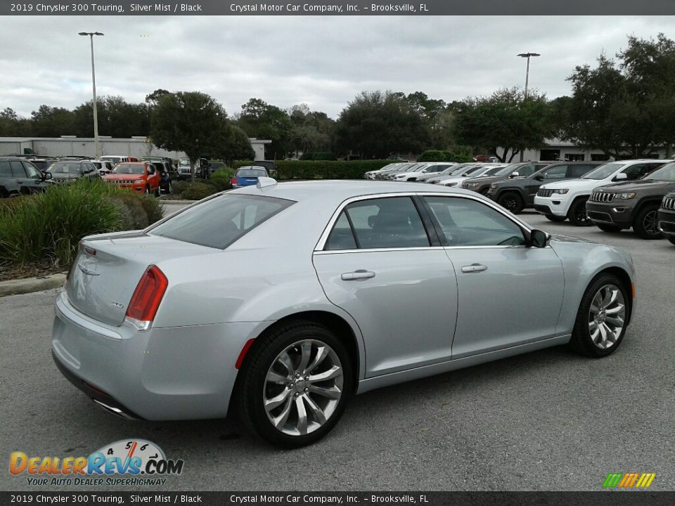 2019 Chrysler 300 Touring Silver Mist / Black Photo #5