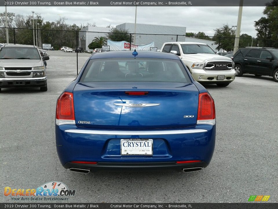 2019 Chrysler 300 Touring Ocean Blue Metallic / Black Photo #4