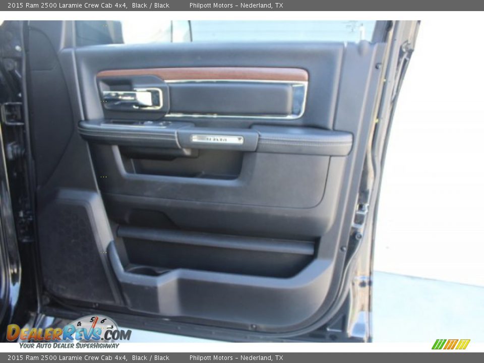 2015 Ram 2500 Laramie Crew Cab 4x4 Black / Black Photo #25