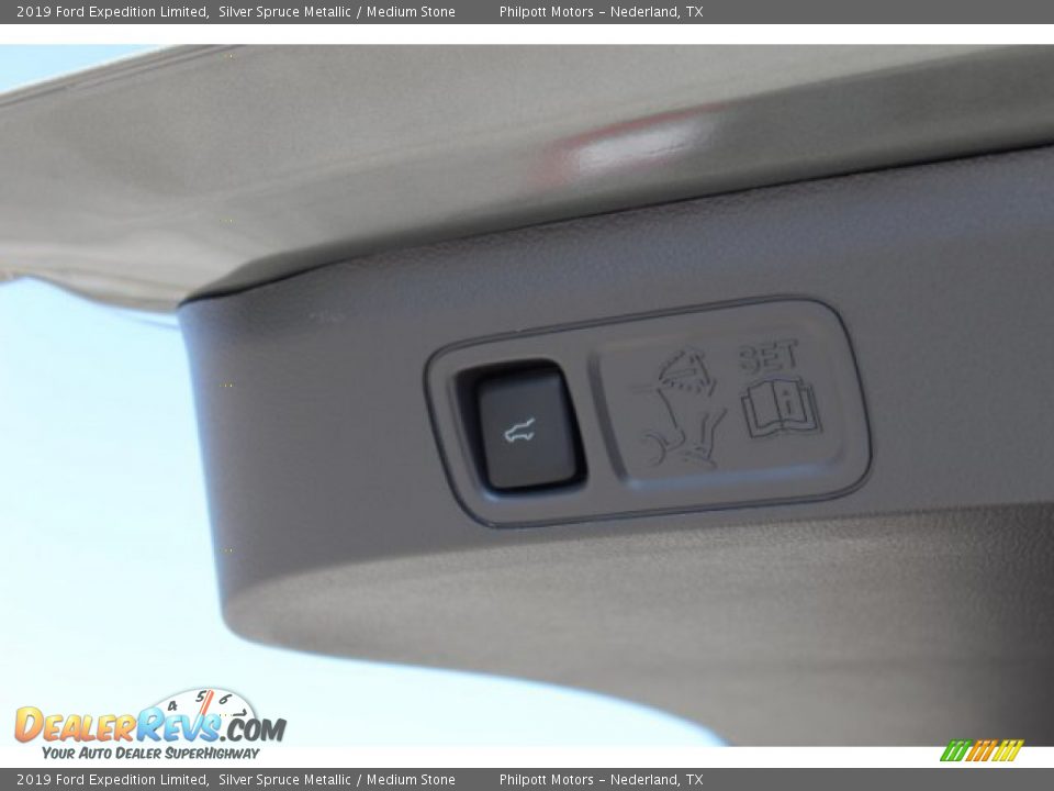 2019 Ford Expedition Limited Silver Spruce Metallic / Medium Stone Photo #27
