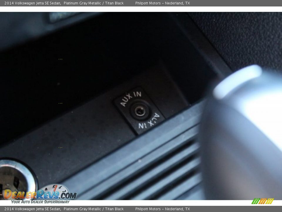 2014 Volkswagen Jetta SE Sedan Platinum Gray Metallic / Titan Black Photo #16