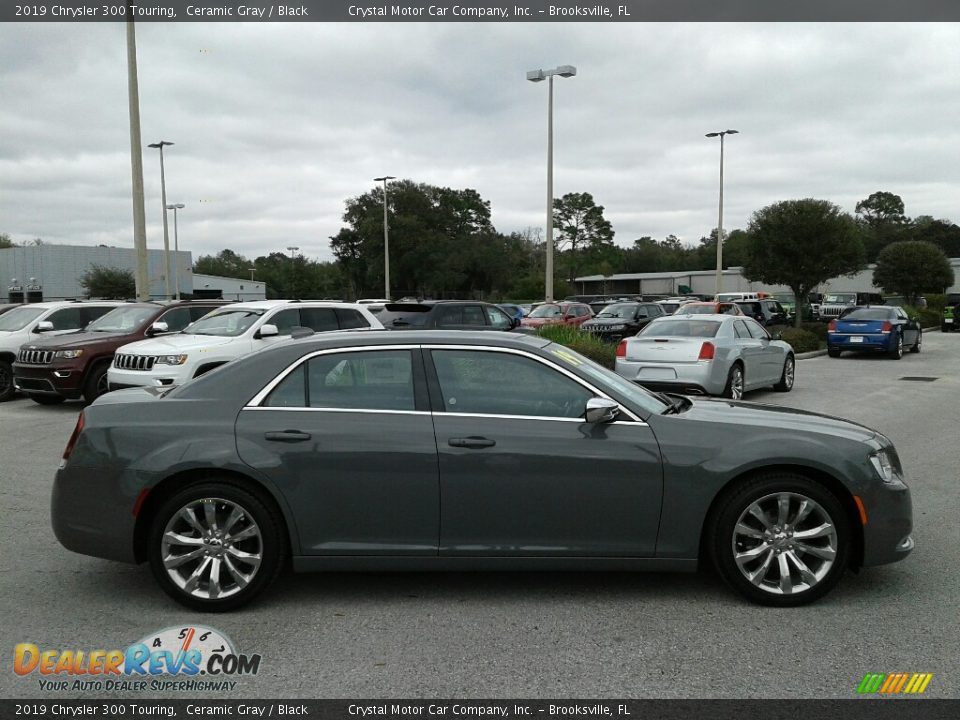 2019 Chrysler 300 Touring Ceramic Gray / Black Photo #6