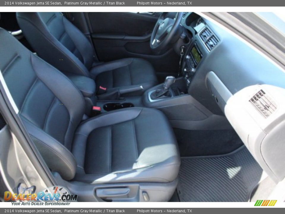 2014 Volkswagen Jetta SE Sedan Platinum Gray Metallic / Titan Black Photo #26
