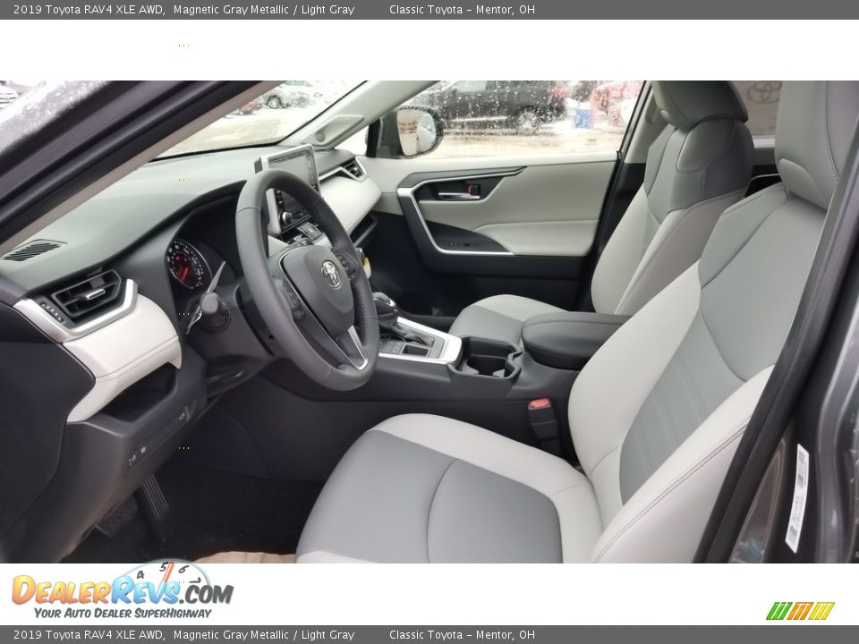 2019 Toyota RAV4 XLE AWD Magnetic Gray Metallic / Light Gray Photo #2