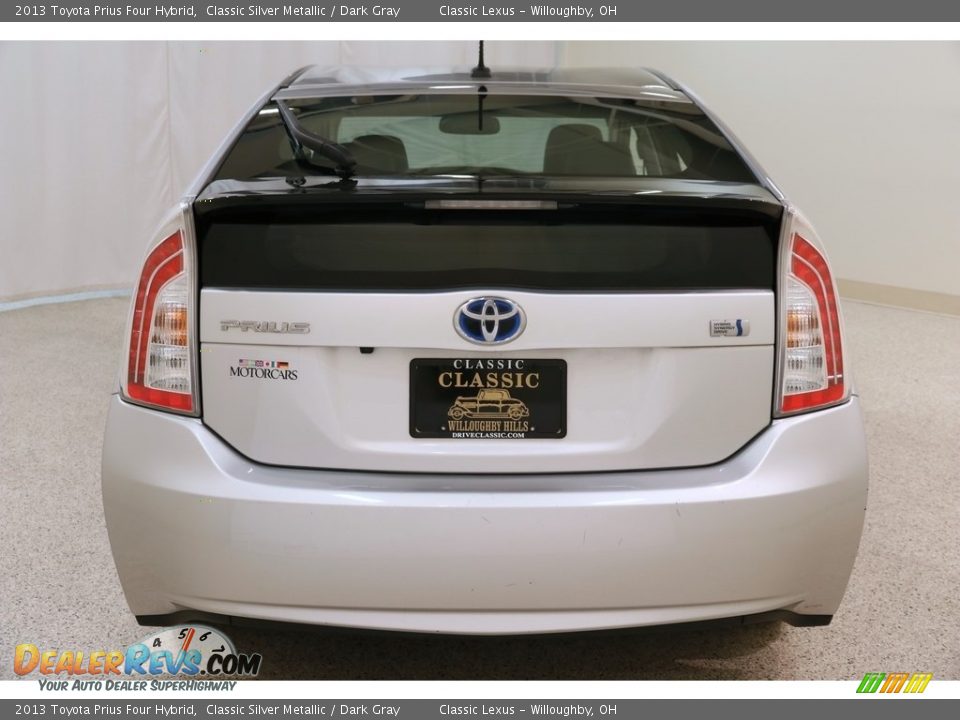 2013 Toyota Prius Four Hybrid Classic Silver Metallic / Dark Gray Photo #18