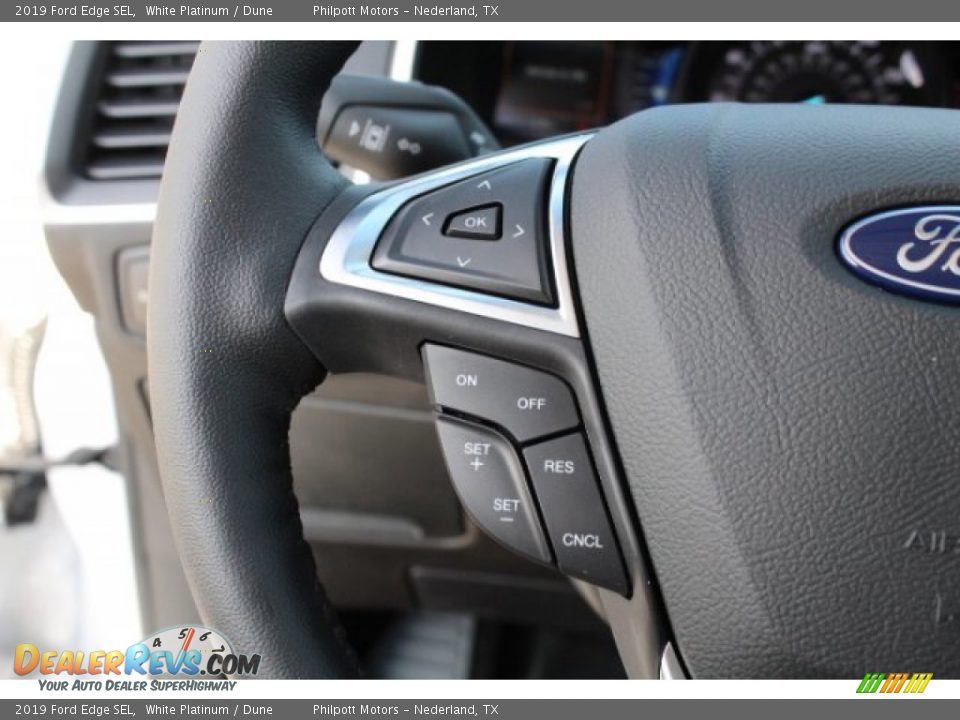2019 Ford Edge SEL White Platinum / Dune Photo #15