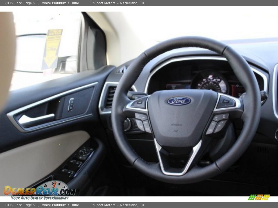 2019 Ford Edge SEL White Platinum / Dune Photo #20