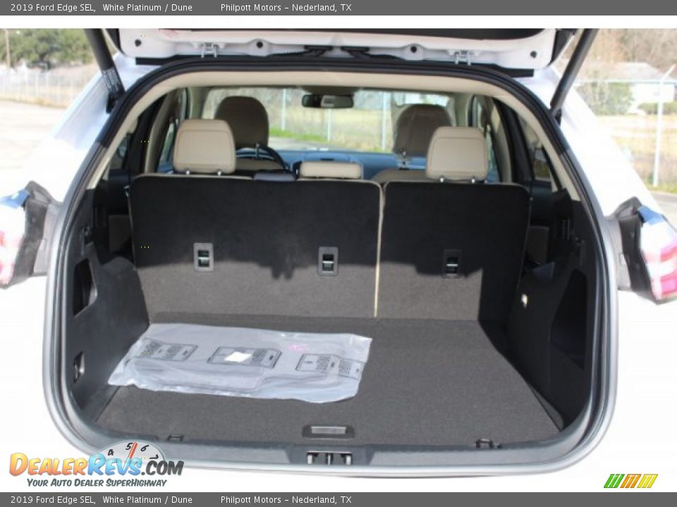 2019 Ford Edge SEL White Platinum / Dune Photo #21