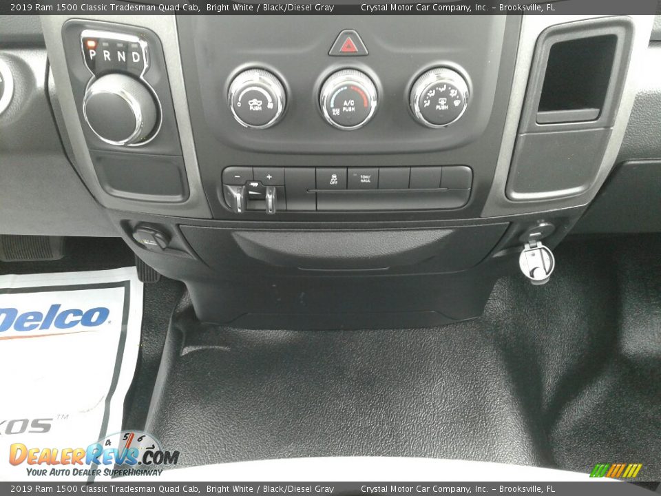 2019 Ram 1500 Classic Tradesman Quad Cab Bright White / Black/Diesel Gray Photo #16