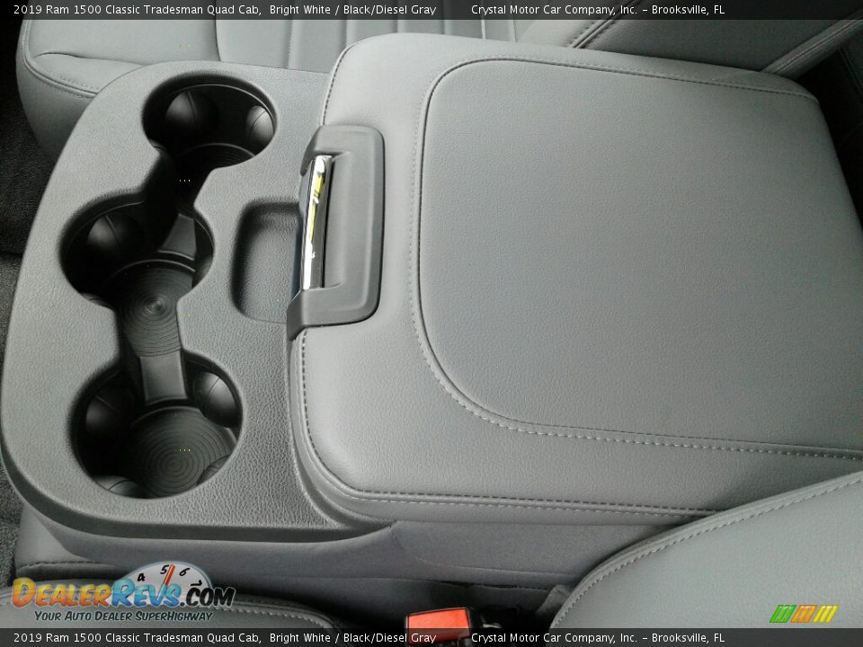 2019 Ram 1500 Classic Tradesman Quad Cab Bright White / Black/Diesel Gray Photo #18