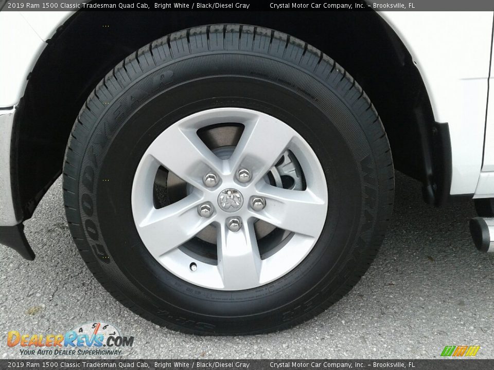 2019 Ram 1500 Classic Tradesman Quad Cab Bright White / Black/Diesel Gray Photo #20