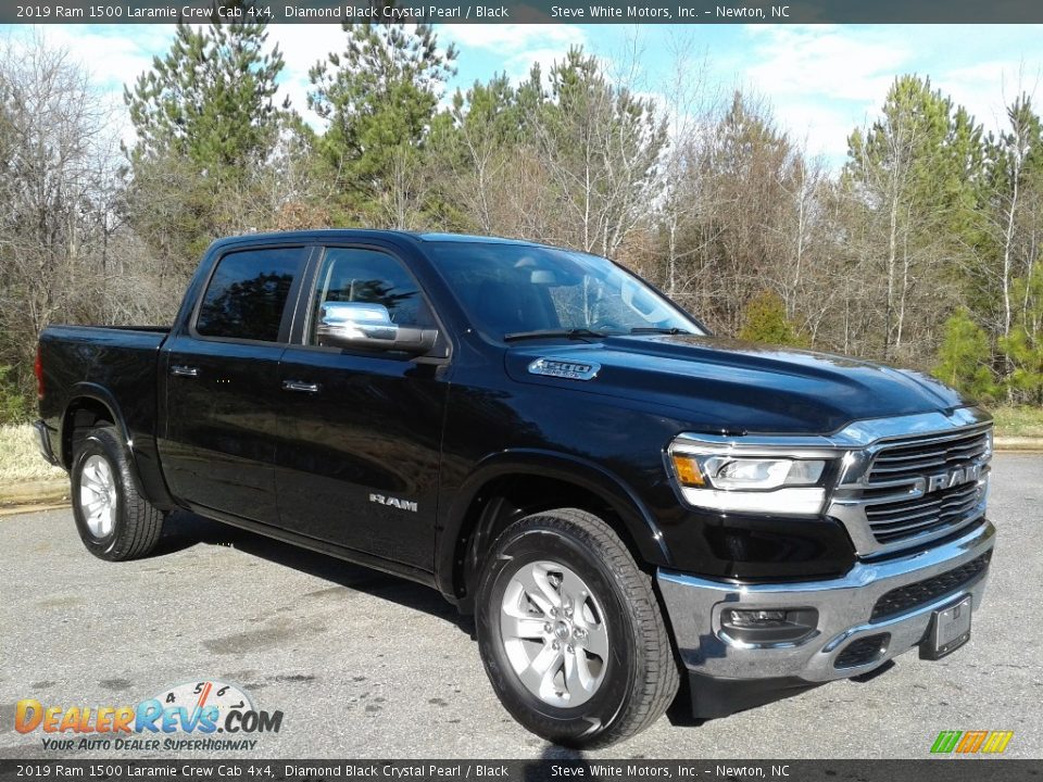 2019 Ram 1500 Laramie Crew Cab 4x4 Diamond Black Crystal Pearl / Black Photo #4