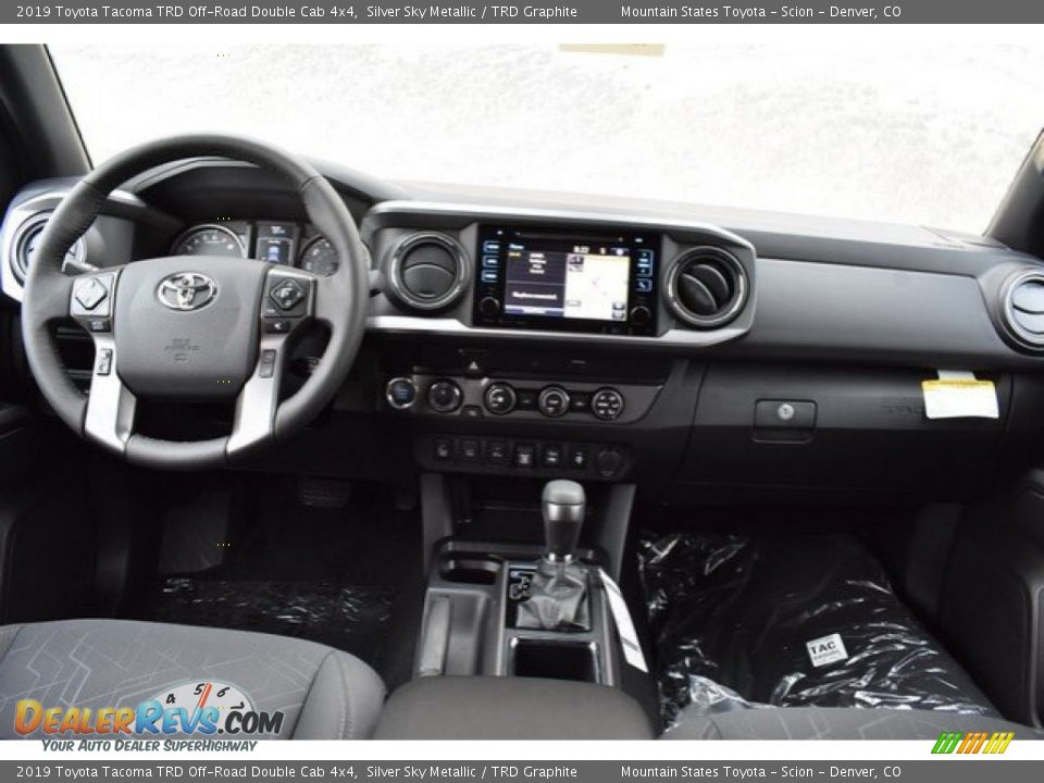 Dashboard of 2019 Toyota Tacoma TRD Off-Road Double Cab 4x4 Photo #8