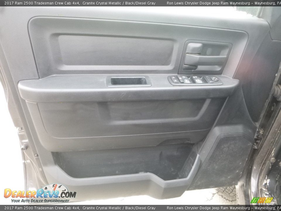 2017 Ram 2500 Tradesman Crew Cab 4x4 Granite Crystal Metallic / Black/Diesel Gray Photo #15