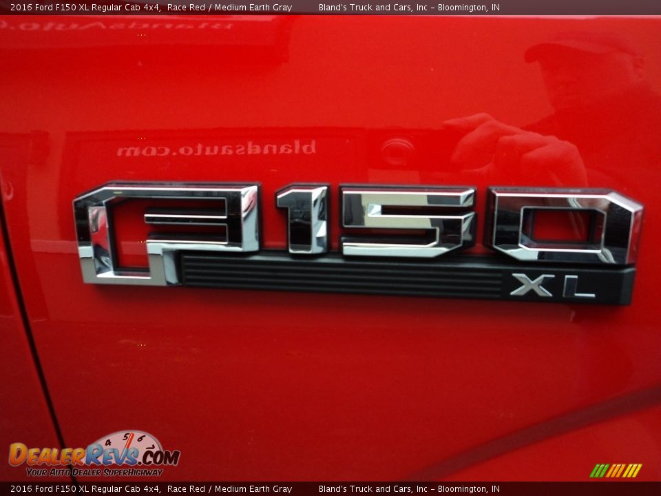 2016 Ford F150 XL Regular Cab 4x4 Race Red / Medium Earth Gray Photo #34